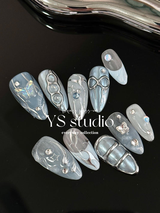 Metallic Silver Galaxy Press-On Nails – Futuristic Elegance in Every Detail