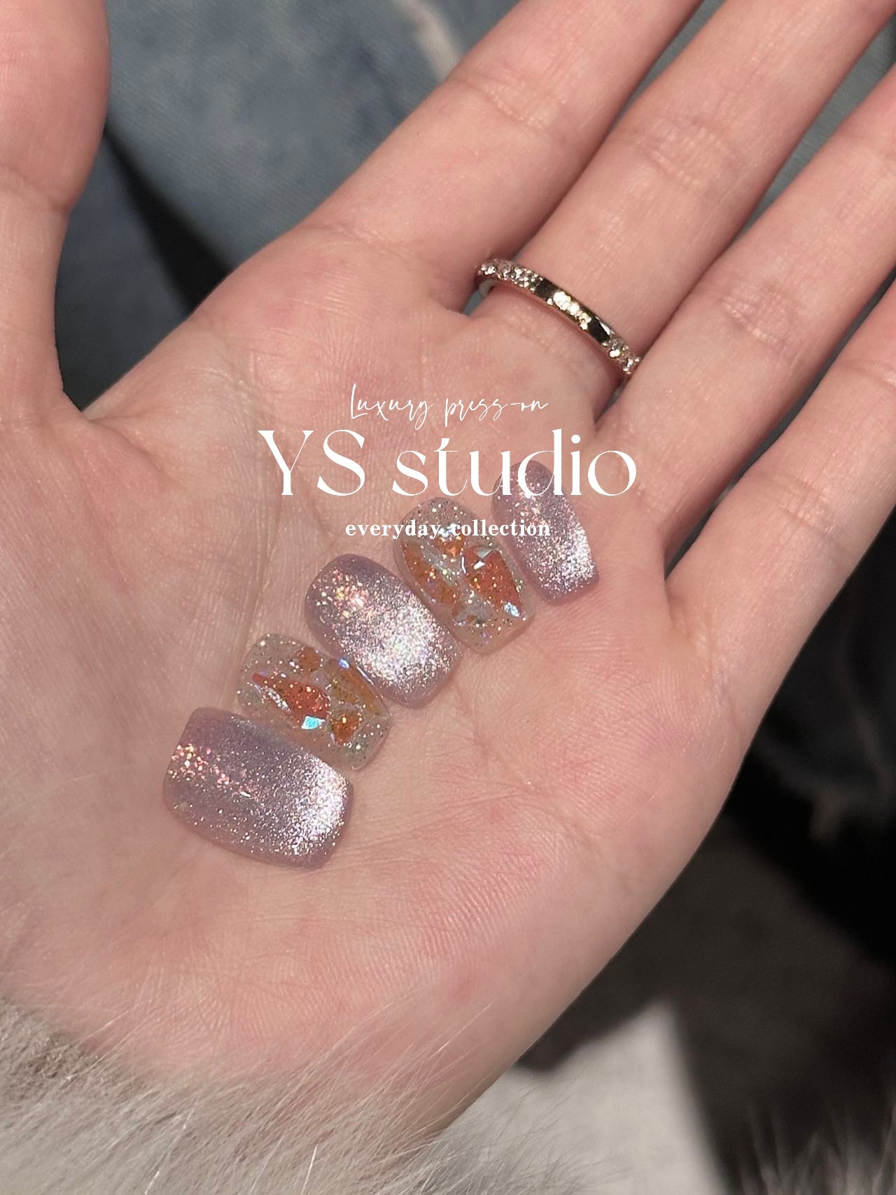 Blush Sparkle Dream – Short luxury Press-On Nails