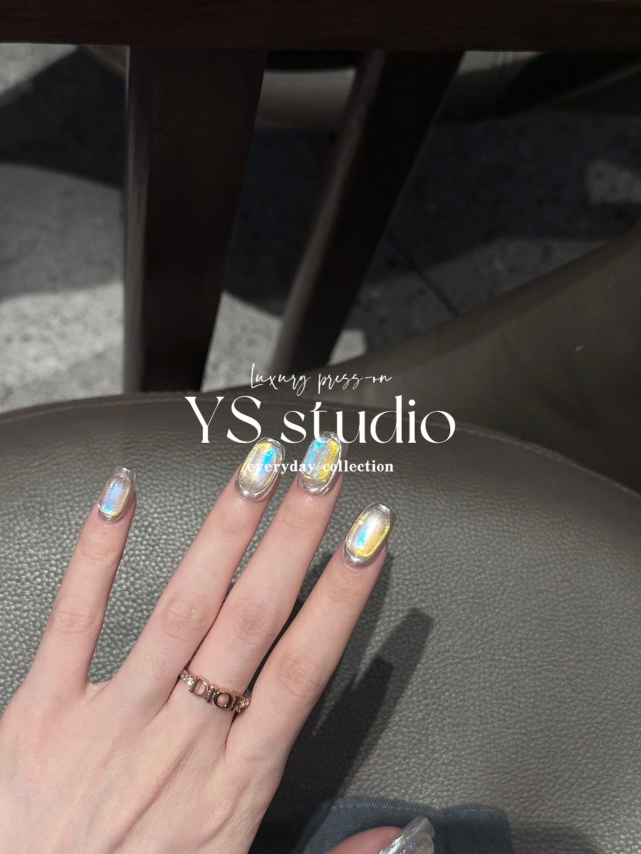 Iceberg – Holographic Chrome Press-On Nails